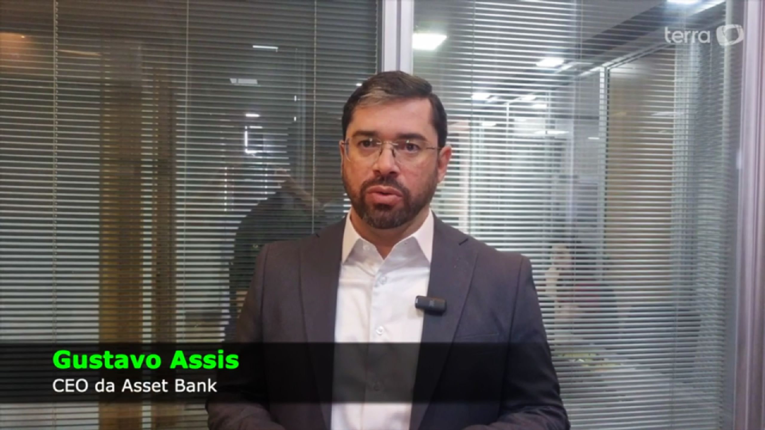 "FIDCs viram alternativa para empresas médias diante da retração dos bancos" - Terra